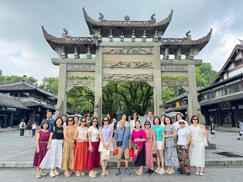 Hình ảnh đoàn Bắc Kinh Thượng Hải khởi hành ngày 8/7/2025