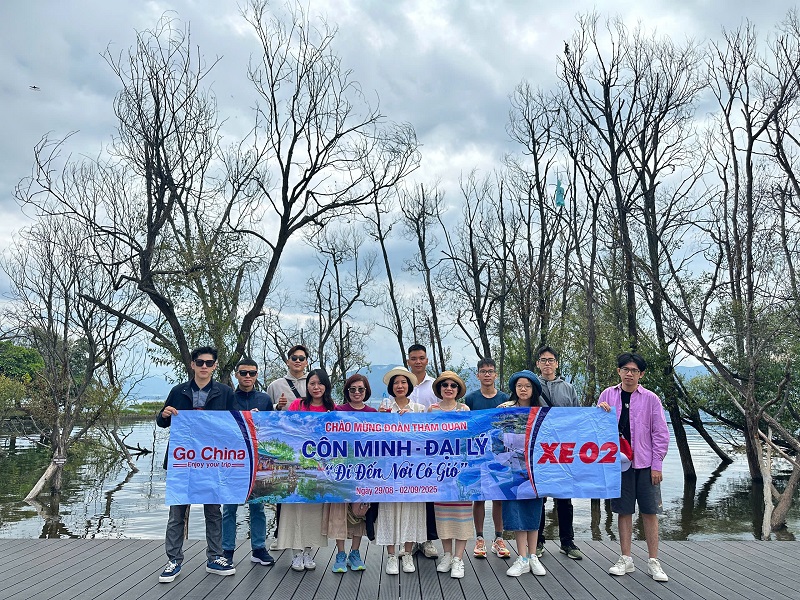 Hình ảnh đoàn khởi hành đi Côn Minh - Đại Lý ngày 29/08/2025