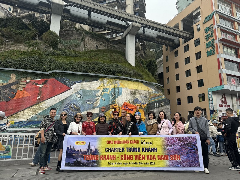 Hình ảnh đoàn Trùng Khánh khởi hành ngày 01/04/2025
