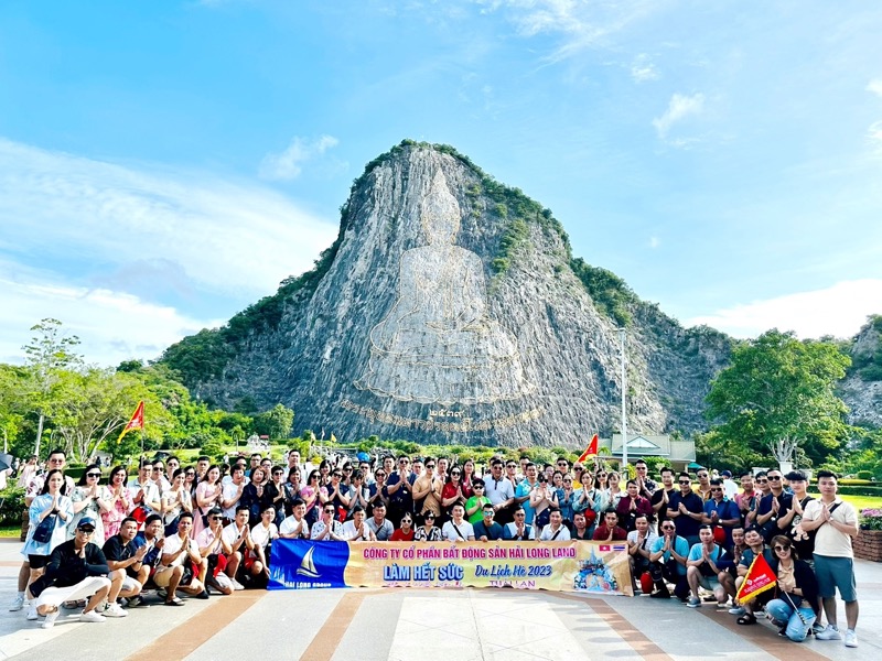 Hình ảnh đoàn Công ty cổ phần BĐS Hải Long Land đi Thái ngày 7/8/2023