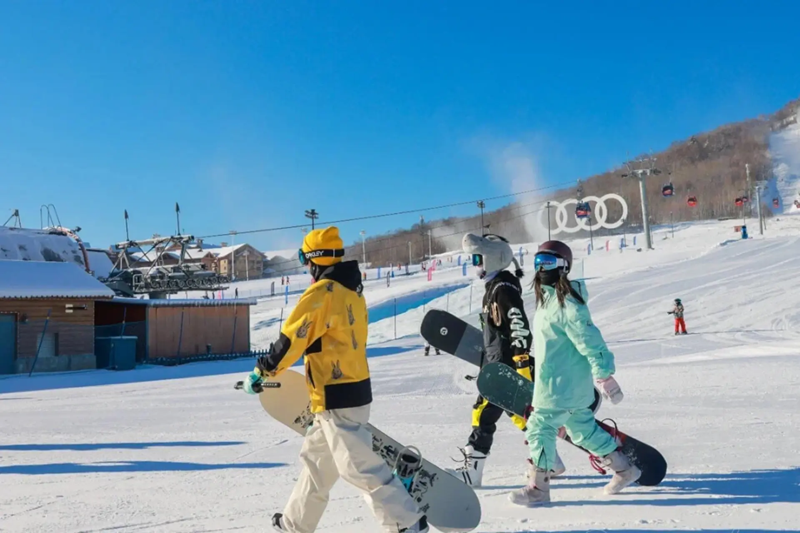 HÀ NỘI - CÁP NHĨ TÂN – LÀNG TUYẾT HƯƠNG – TRƯỢT TUYẾT YABULI 6N5Đ (Mã tour: NNHANTQCPT-CT02)